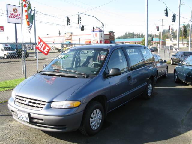 1996 Plymouth Grand Voyager Base