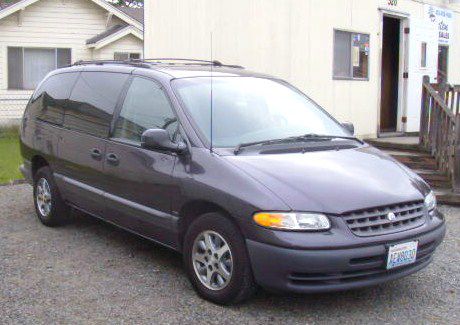 1996 Plymouth Grand Voyager SE