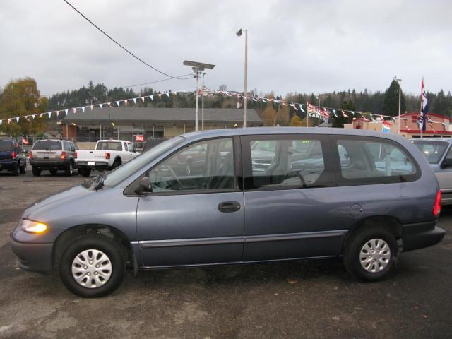 1996 Plymouth Grand Voyager Base