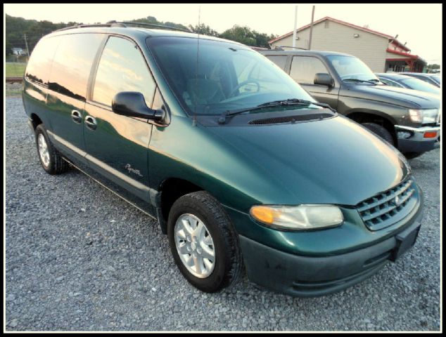 1999 Plymouth Grand Voyager SE