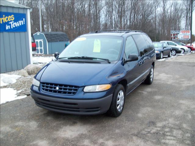 2000 Plymouth Grand Voyager SE