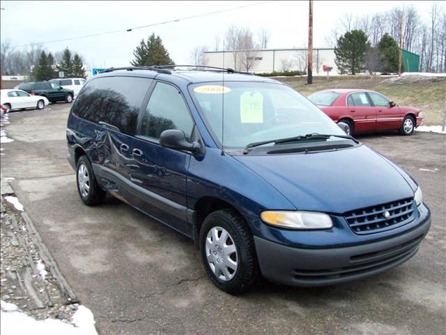 2000 Plymouth Grand Voyager SE