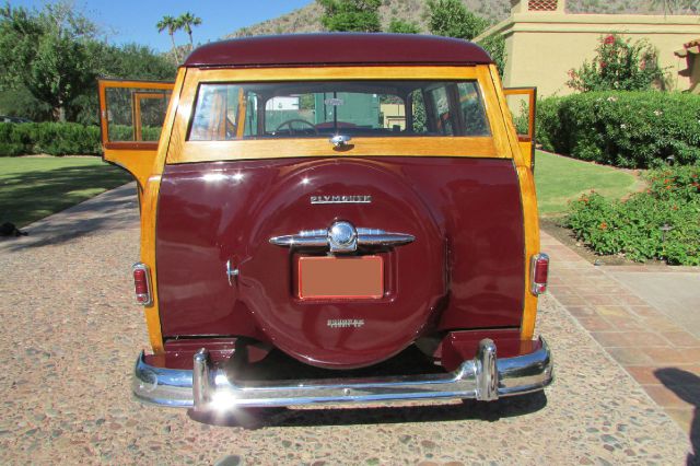 1950 Plymouth Super Deluxe 4DR Pillarless Hardtop