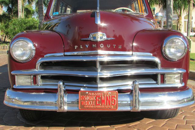 1950 Plymouth Super Deluxe 4DR Pillarless Hardtop