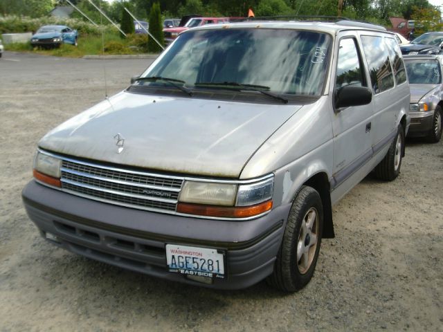 1995 Plymouth Voyager SE