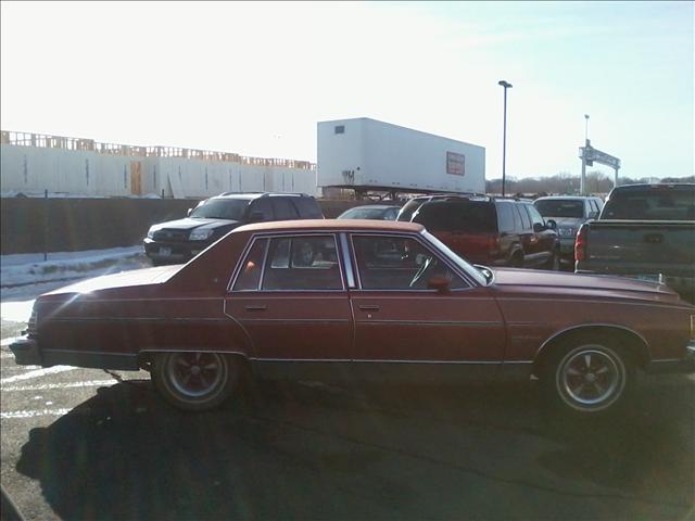 1977 Pontiac Bonneville Unknown