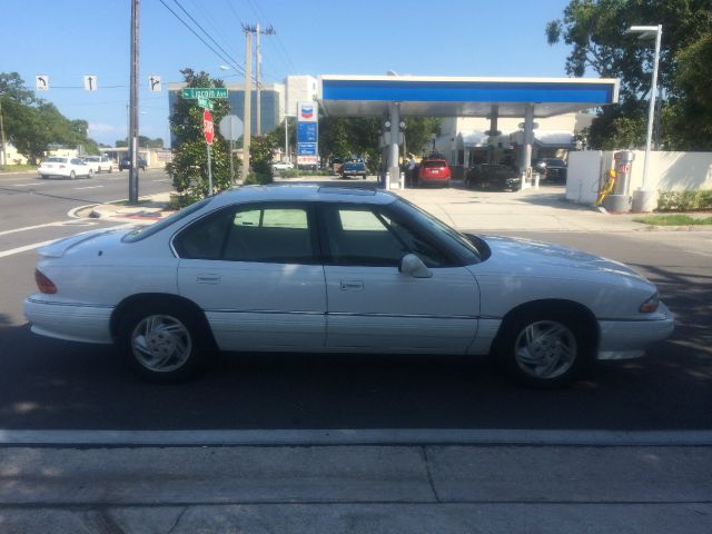 1993 Pontiac Bonneville LS Flex Fuel 4x4 This Is One Of Our Best Bargains