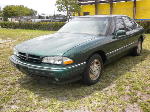 1993 Pontiac Bonneville SE