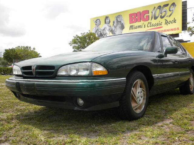 1993 Pontiac Bonneville SE