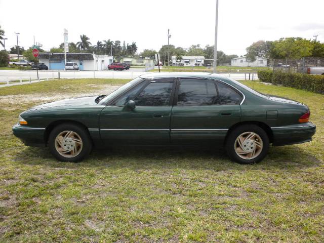 1993 Pontiac Bonneville SE