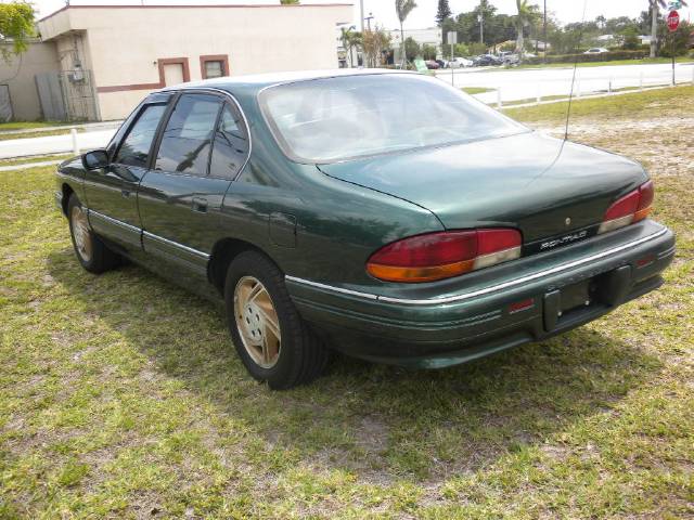 1993 Pontiac Bonneville SE