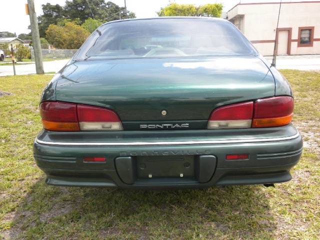 1993 Pontiac Bonneville SE