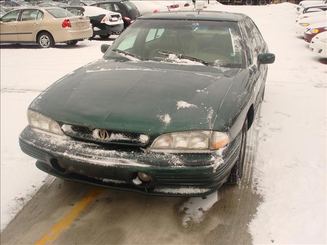 1995 Pontiac Bonneville 4DR Limited AWD