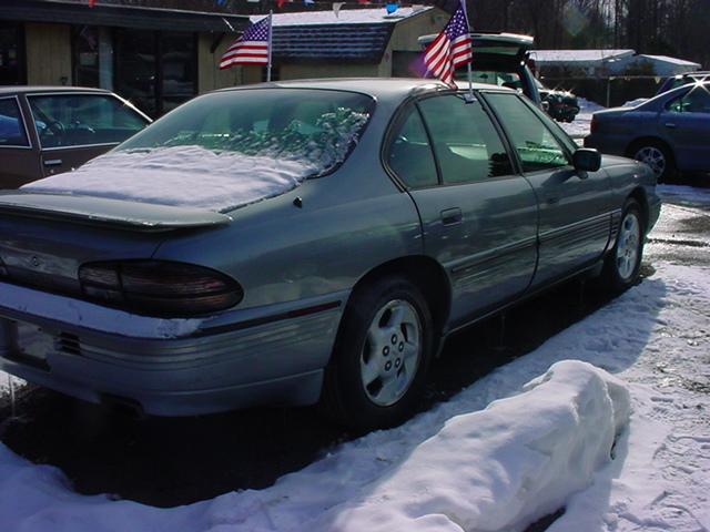 1995 Pontiac Bonneville 4DR Limited AWD