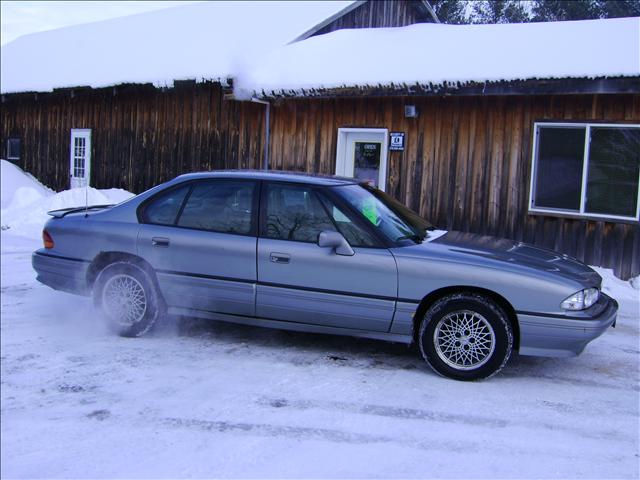 1995 Pontiac Bonneville SE