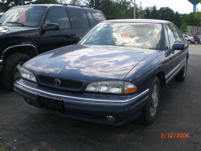 1995 Pontiac Bonneville SE