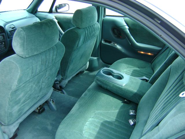 1996 Pontiac Bonneville SE