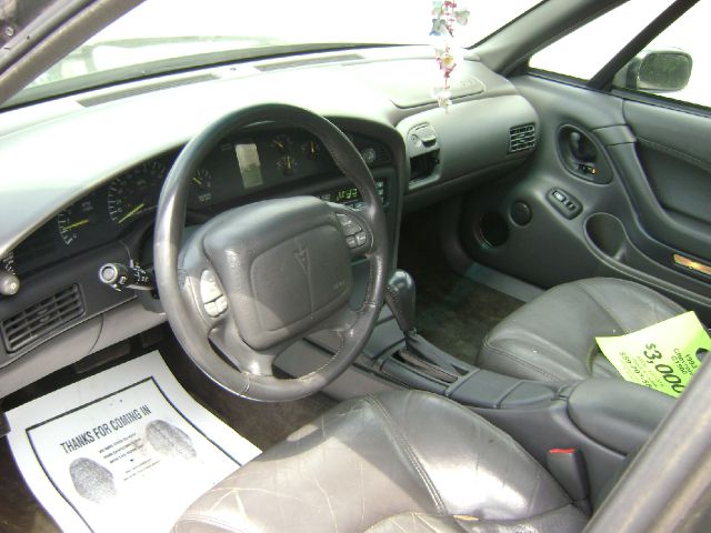 1997 Pontiac Bonneville SE