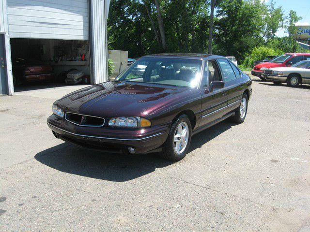 1997 Pontiac Bonneville SE