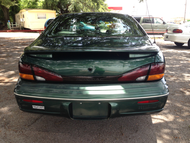 1997 Pontiac Bonneville SE