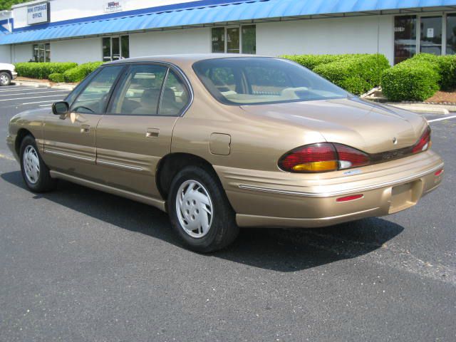 1998 Pontiac Bonneville SE