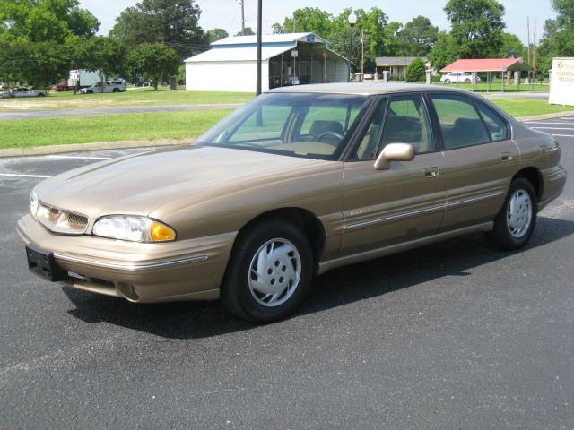 1998 Pontiac Bonneville SE