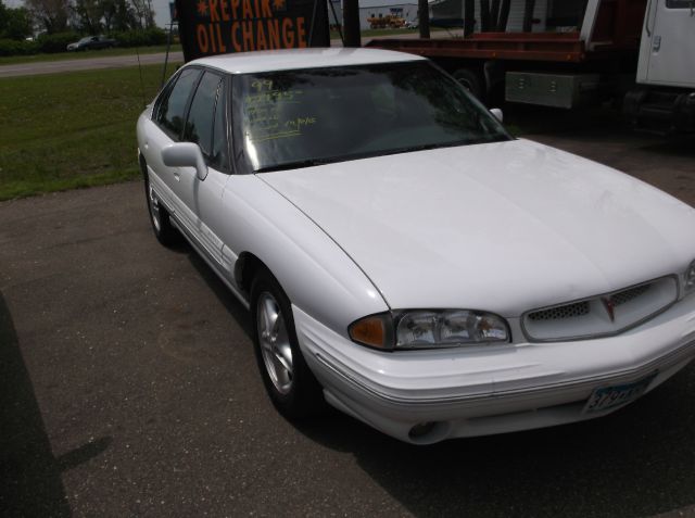 1999 Pontiac Bonneville SE