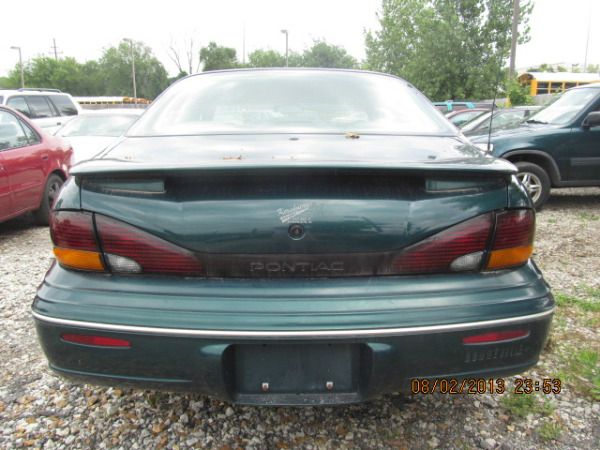 1999 Pontiac Bonneville SE