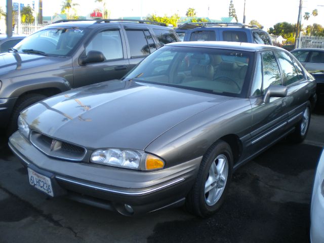 1999 Pontiac Bonneville SE