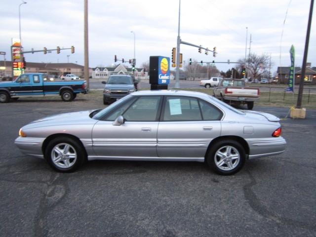 1999 Pontiac Bonneville SE