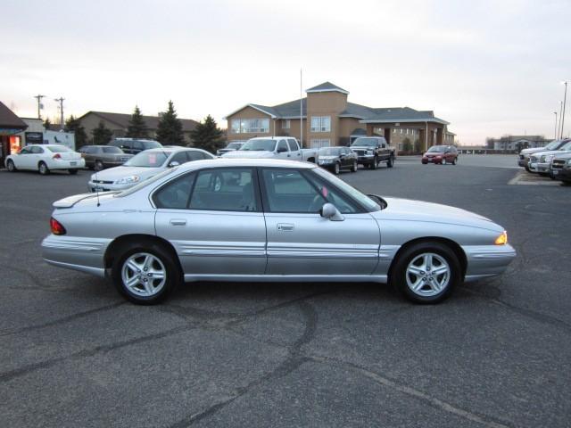 1999 Pontiac Bonneville SE