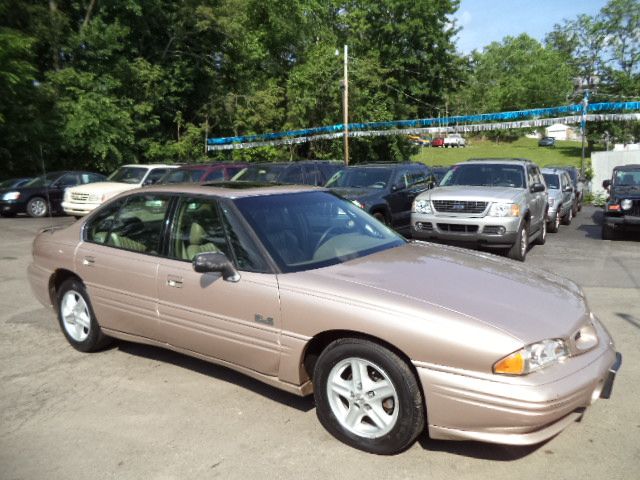 1999 Pontiac Bonneville SE