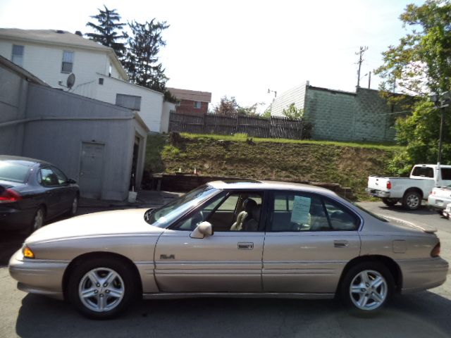 1999 Pontiac Bonneville SE