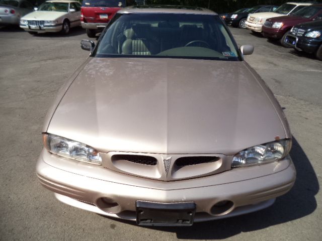 1999 Pontiac Bonneville SE