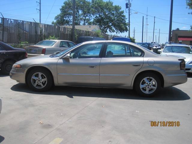 2000 Pontiac Bonneville SE