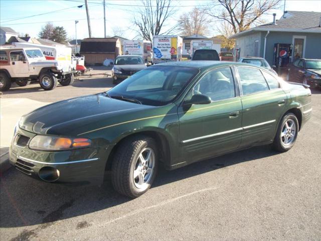 2000 Pontiac Bonneville SE