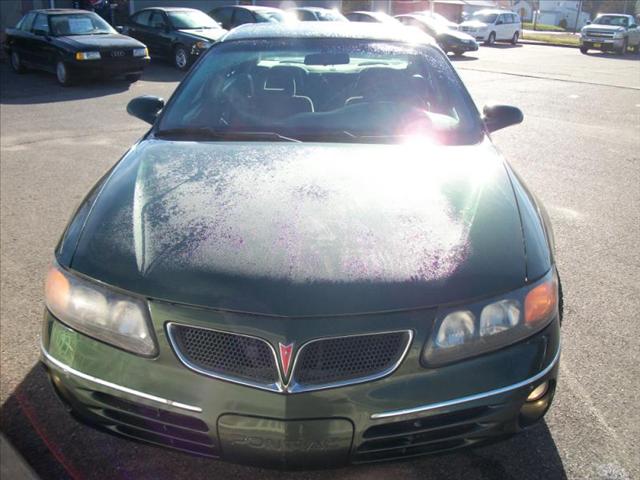 2000 Pontiac Bonneville SE