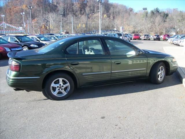 2000 Pontiac Bonneville SE