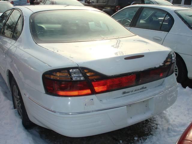 2000 Pontiac Bonneville SE