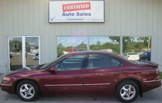 2000 Pontiac Bonneville SE