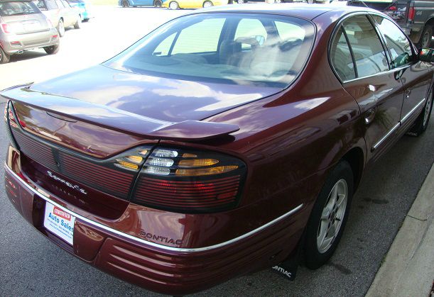 2000 Pontiac Bonneville SE