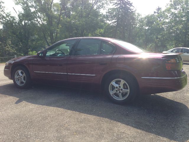 2000 Pontiac Bonneville SE