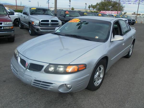 2000 Pontiac Bonneville SE