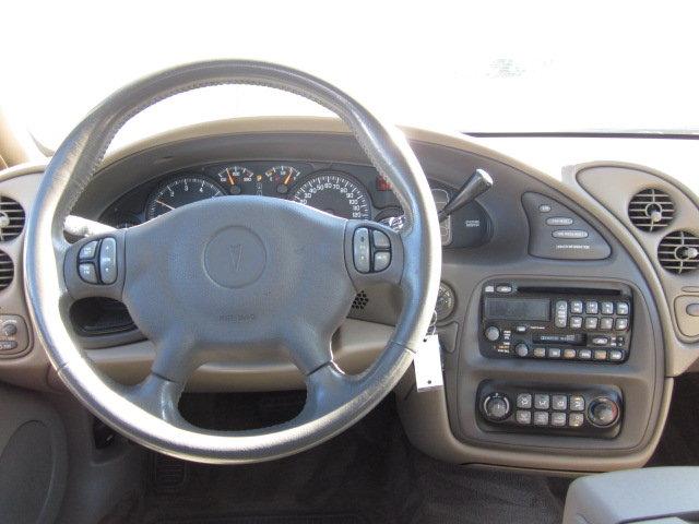 2000 Pontiac Bonneville SE