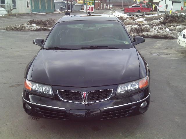 2000 Pontiac Bonneville SE