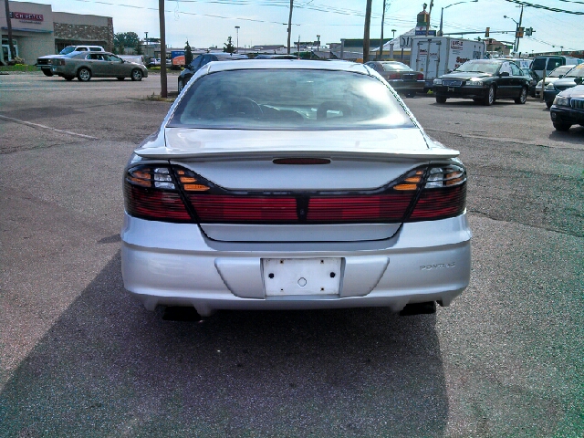 2000 Pontiac Bonneville 45