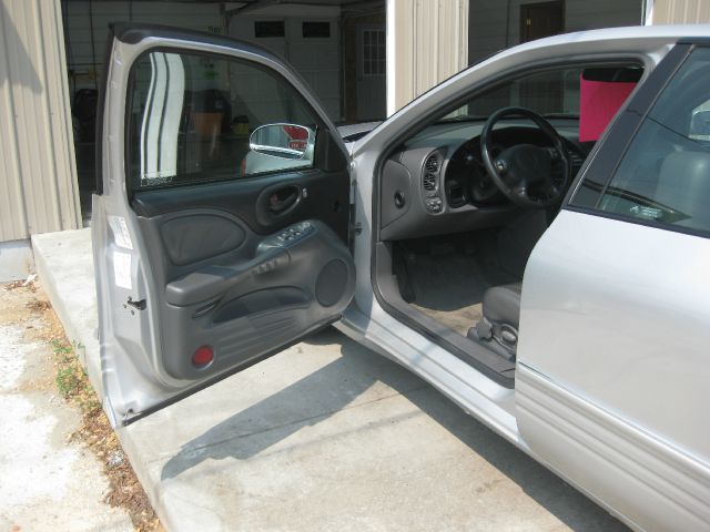 2000 Pontiac Bonneville SE