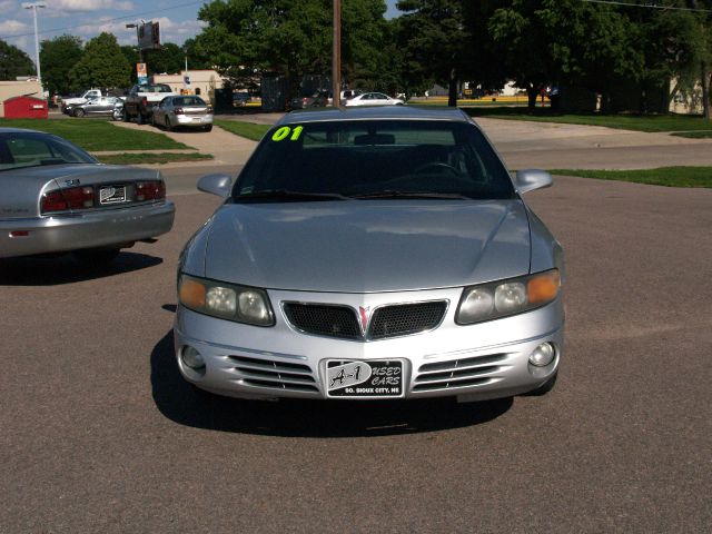 2001 Pontiac Bonneville SE