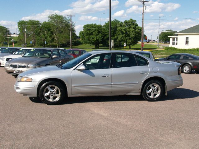 2001 Pontiac Bonneville SE