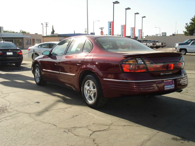 2001 Pontiac Bonneville SE